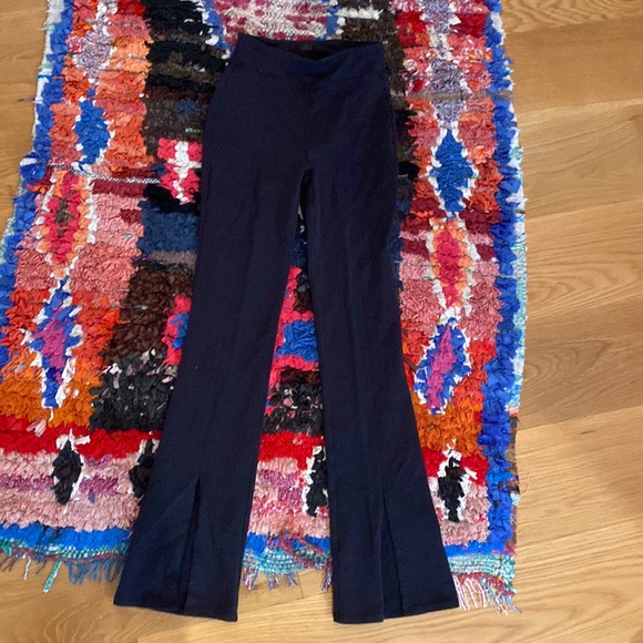 Alo high waist flutter legging - Picture 2 of 4